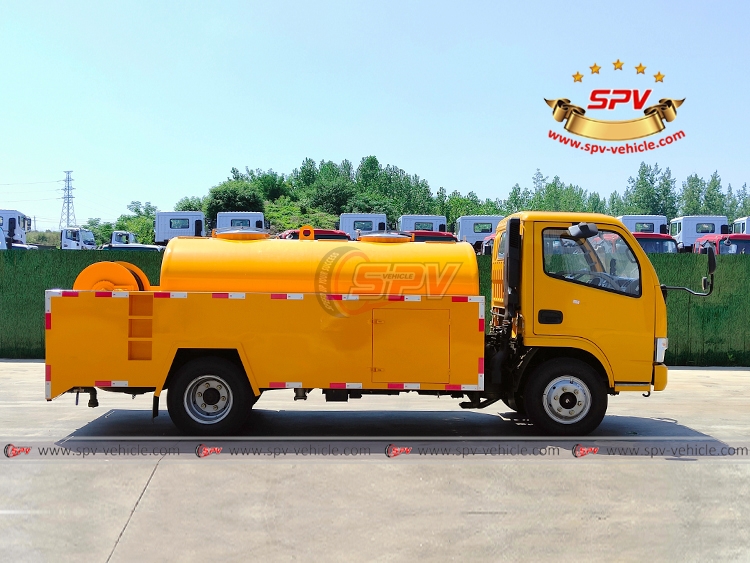 3,000 Litres Sewer Jetting Truck Dongfeng - RS 3,000 Litres Sewer Jetting Truck Dongfeng - RS